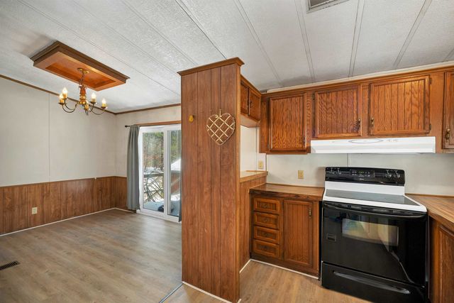 24 Donald Drive, Goffstown, NH 03045