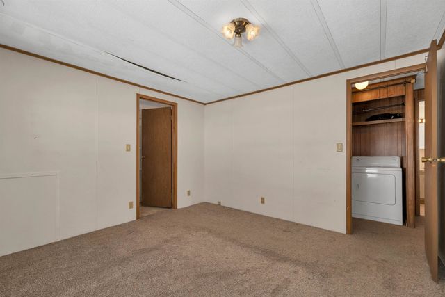 24 Donald Drive, Goffstown, NH 03045