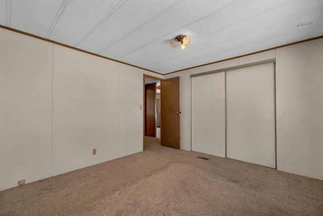 24 Donald Drive, Goffstown, NH 03045