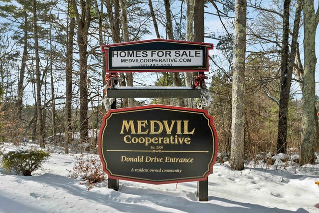 24 Donald Drive, Goffstown, NH 03045