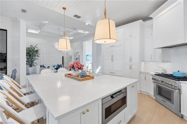 3737 Mahogany Bend DR, Naples, FL 34114