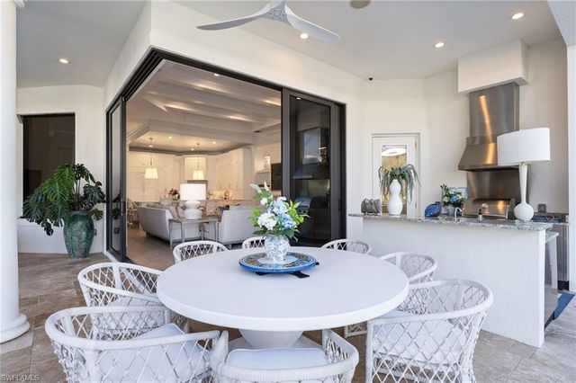 3737 Mahogany Bend DR, Naples, FL 34114