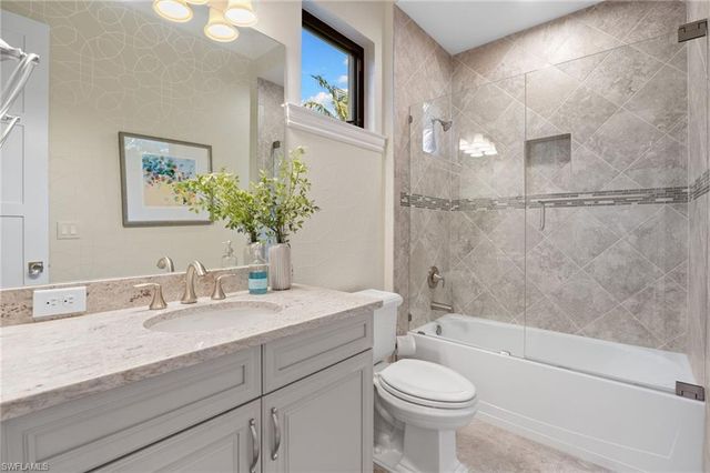 3737 Mahogany Bend DR, Naples, FL 34114