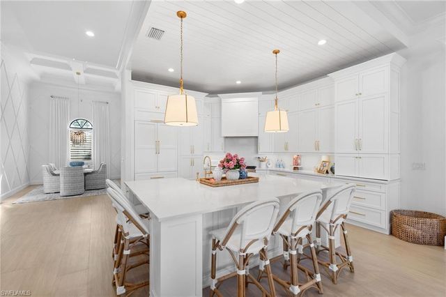 3737 Mahogany Bend DR, Naples, FL 34114