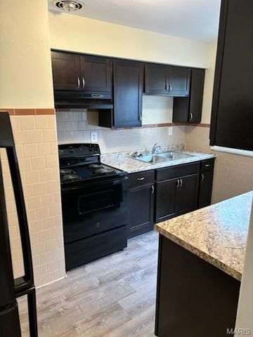 832 Elsworth Place, Ferguson, MO 63135