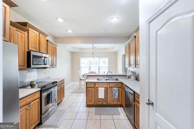 608 Twelve Oaks Drive, Warner Robins, GA 31088