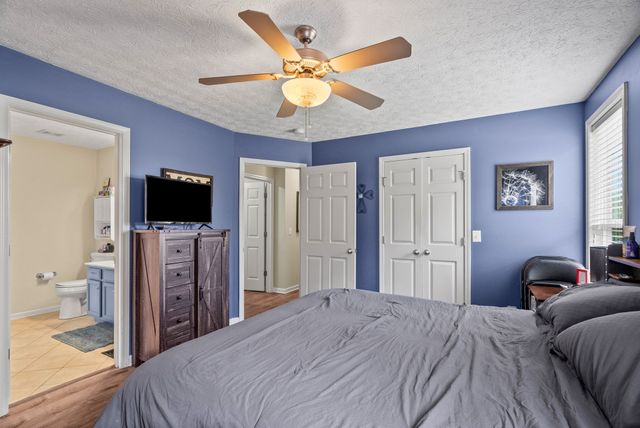 304 W Winterberry Trl, White House, TN 37188