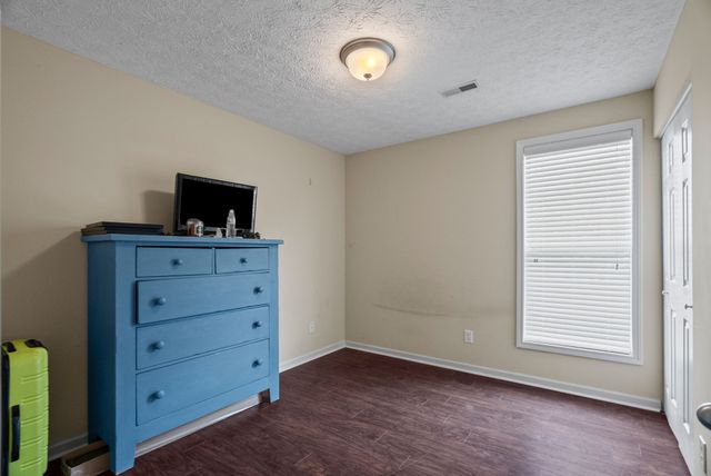 304 W Winterberry Trl, White House, TN 37188
