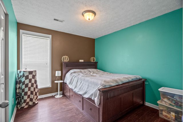 304 W Winterberry Trl, White House, TN 37188
