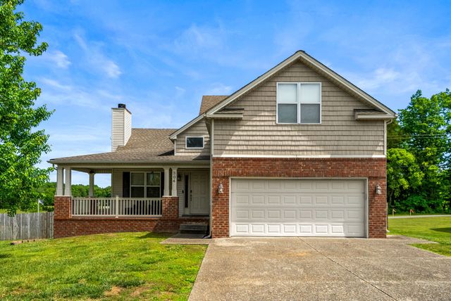 304 W Winterberry Trl, White House, TN 37188