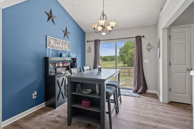 304 W Winterberry Trl, White House, TN 37188
