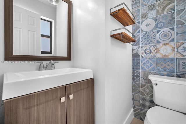 3265 Virginia St 20, Miami, FL 33133