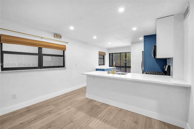 3265 Virginia St 20, Miami, FL 33133