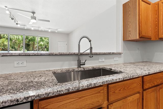 9889 66TH STREET N, Pinellas Park, FL 33782