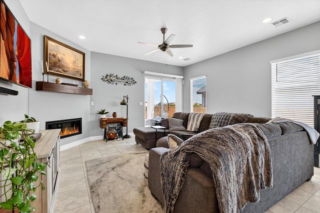 5213 Bullseye Road NE, Rio Rancho, NM 87144