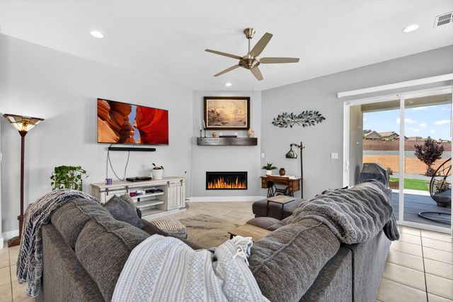 5213 Bullseye Road NE, Rio Rancho, NM 87144