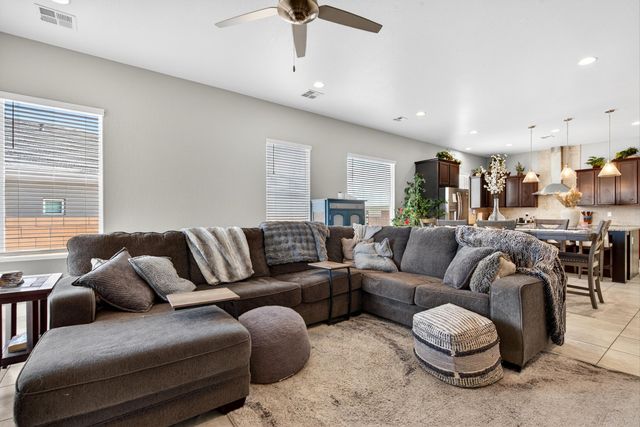 5213 Bullseye Road NE, Rio Rancho, NM 87144