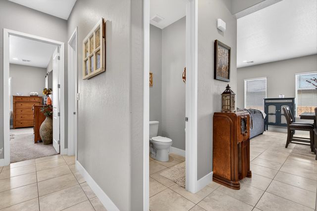 5213 Bullseye Road NE, Rio Rancho, NM 87144