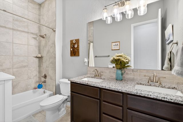 5213 Bullseye Road NE, Rio Rancho, NM 87144