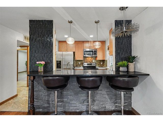 9727 E Peakview Ave A03, Englewood, CO 80111