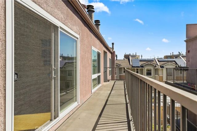 6525 La Mirada Avenue 112, Los Angeles, CA 90038