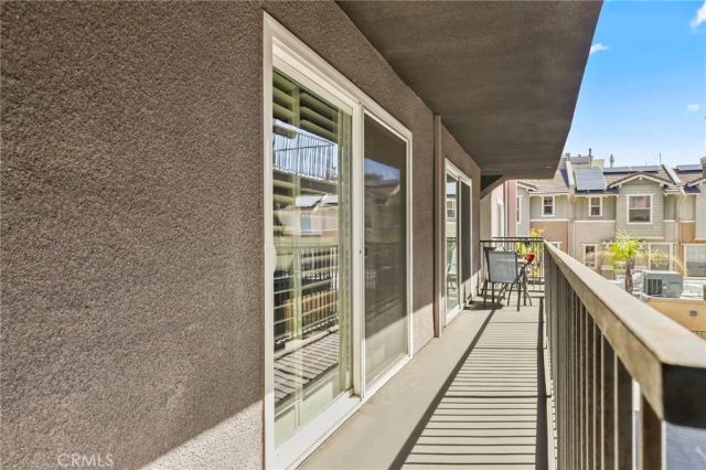 6525 La Mirada Avenue 112, Los Angeles, CA 90038