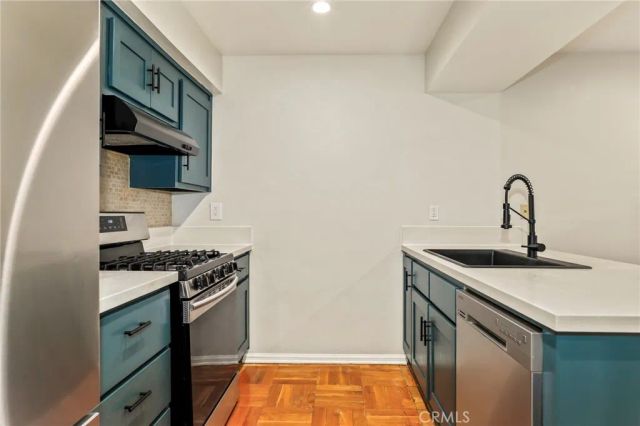 6525 La Mirada Avenue 112, Los Angeles, CA 90038