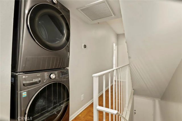 6525 La Mirada Avenue 112, Los Angeles, CA 90038