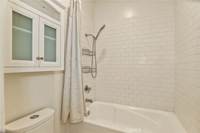 6525 La Mirada Avenue 112, Los Angeles, CA 90038