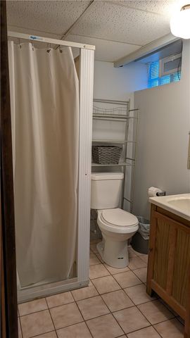 11 Barns Court, Greece, NY 14612