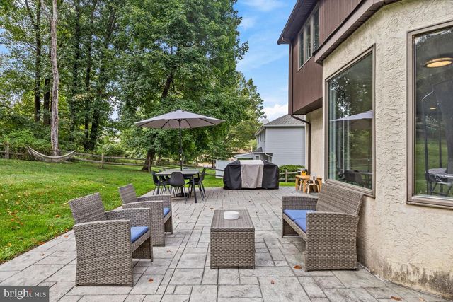 885 SPRING VIEW DR, Southampton, PA 18966