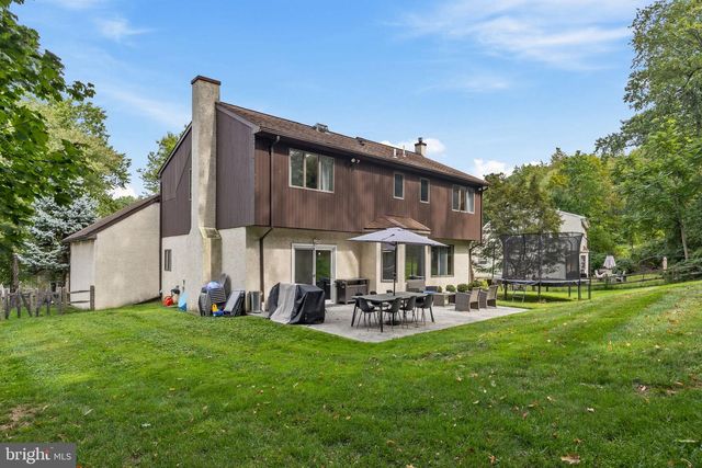 885 SPRING VIEW DR, Southampton, PA 18966