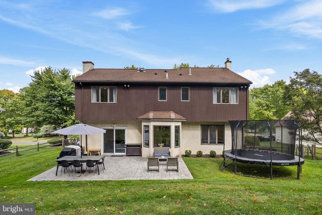 885 SPRING VIEW DR, Southampton, PA 18966