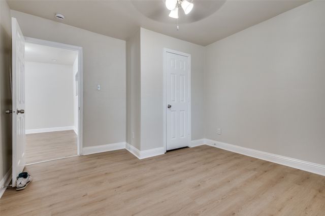 2415 Bethurum Avenue, Dallas, TX 75215