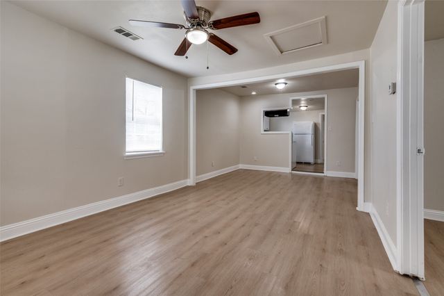 2415 Bethurum Avenue, Dallas, TX 75215