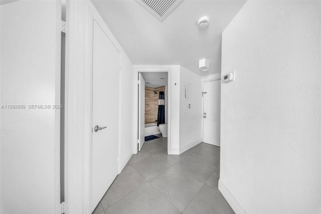 8290 Lake Dr 514, Doral, FL 33166