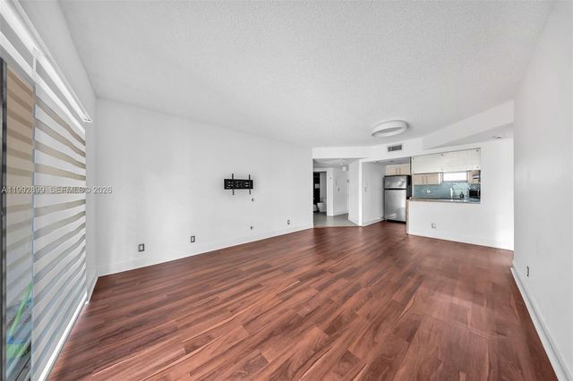 8290 Lake Dr 514, Doral, FL 33166