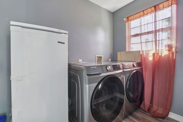 6109 Woodsboro Drive, Columbus, OH 43228