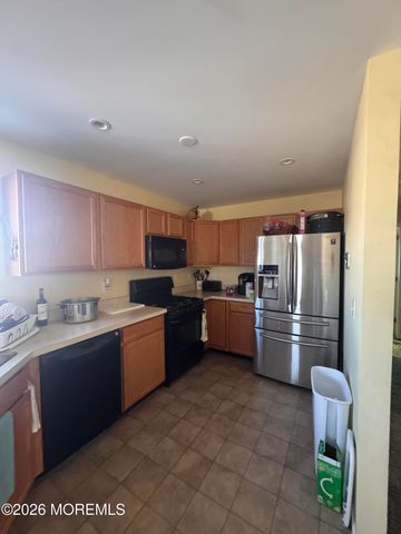 221 12th Avenue, Seaside Park, NJ 08752