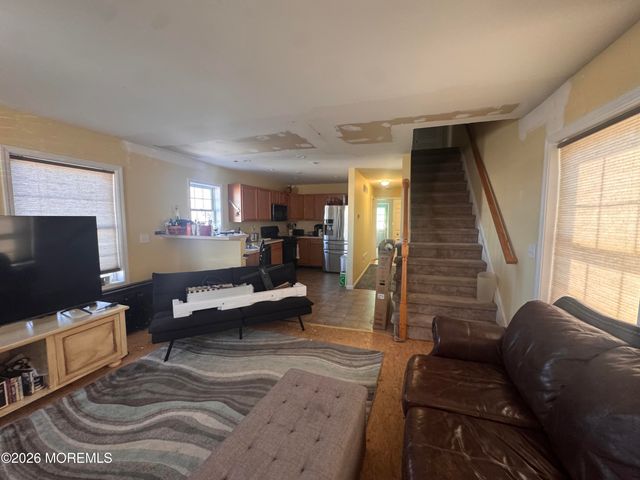 221 12th Avenue, Seaside Park, NJ 08752