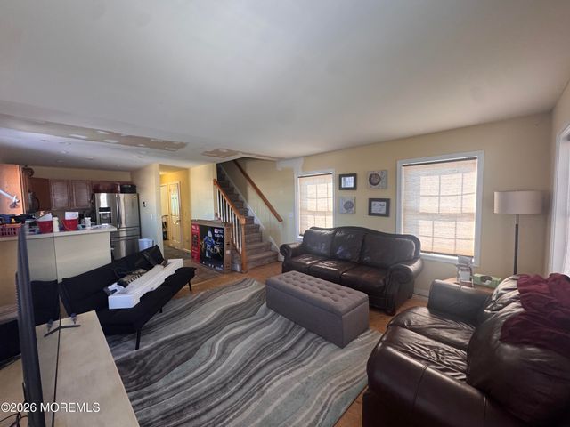 221 12th Avenue, Seaside Park, NJ 08752