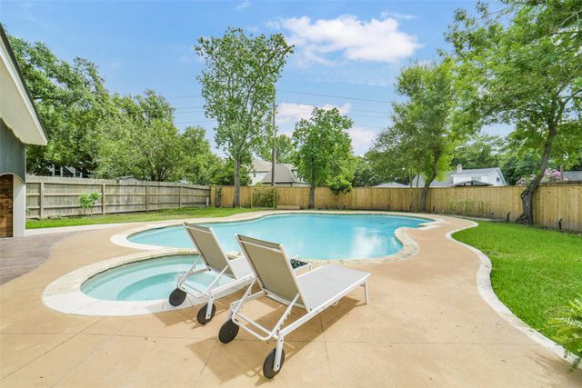 414 Bauxhall Court, Katy, TX 77450