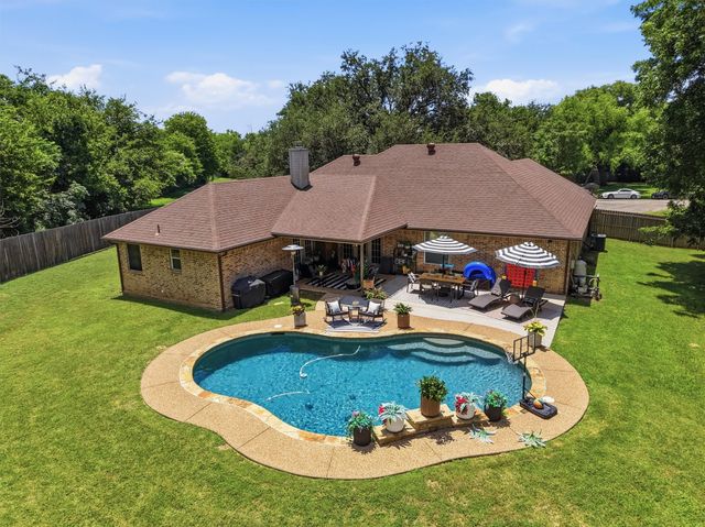 4406 Two Creek Court, Granbury, TX 76049