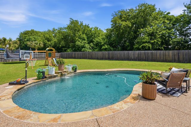 4406 Two Creek Court, Granbury, TX 76049