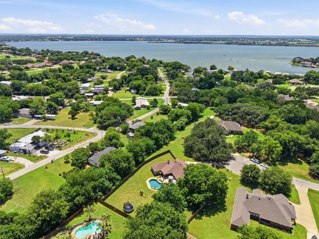 4406 Two Creek Court, Granbury, TX 76049