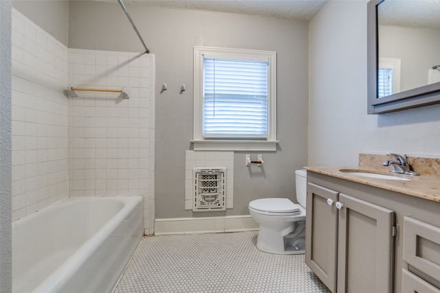 6104 Victor Street, Dallas, TX 75214