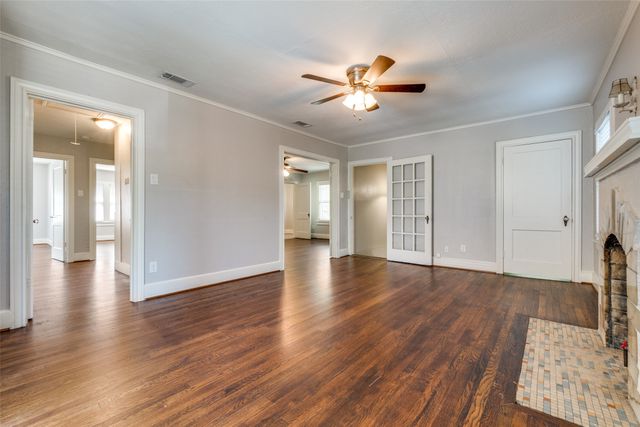 6104 Victor Street, Dallas, TX 75214