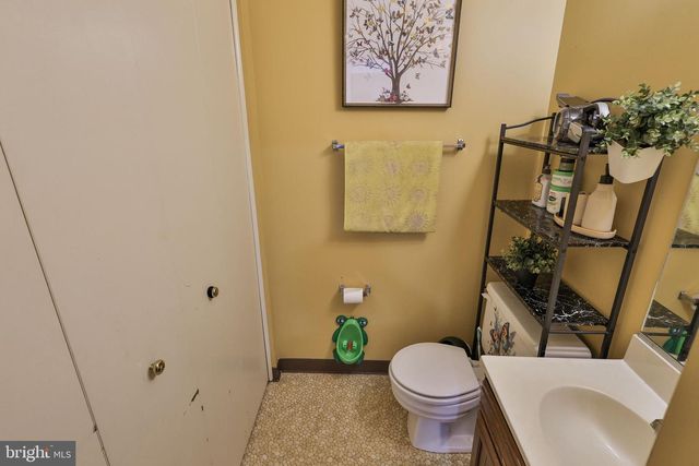 8332 WILLOW RUN, Fogelsville, PA 18051