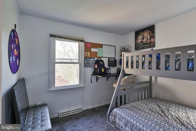 8332 WILLOW RUN, Fogelsville, PA 18051