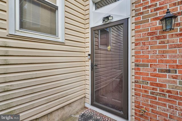 8332 WILLOW RUN, Fogelsville, PA 18051